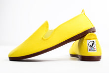 Load image into Gallery viewer, Javer YELLOW shoes classic
