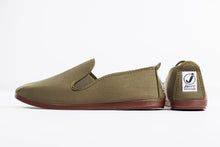 Load image into Gallery viewer, Javer KHAKI shoes classic
