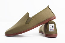 Load image into Gallery viewer, Javer KHAKI shoes classic
